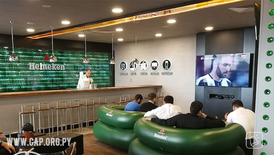 De la mano de Heineken se habilitó primer bar corporativo