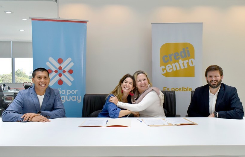 Alianza entre Credicentro y “Enseña por Paraguay”