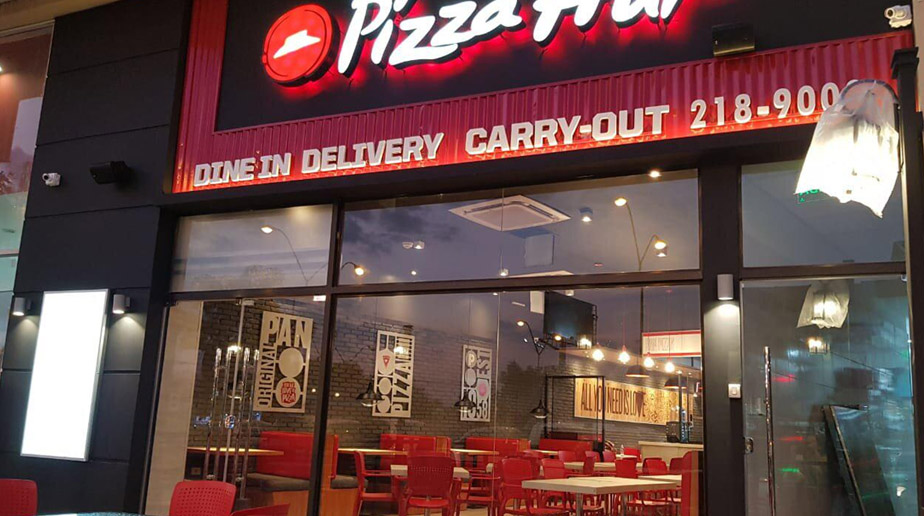 Pizza Hut está oficialmente en  Shopping San Lorenzo