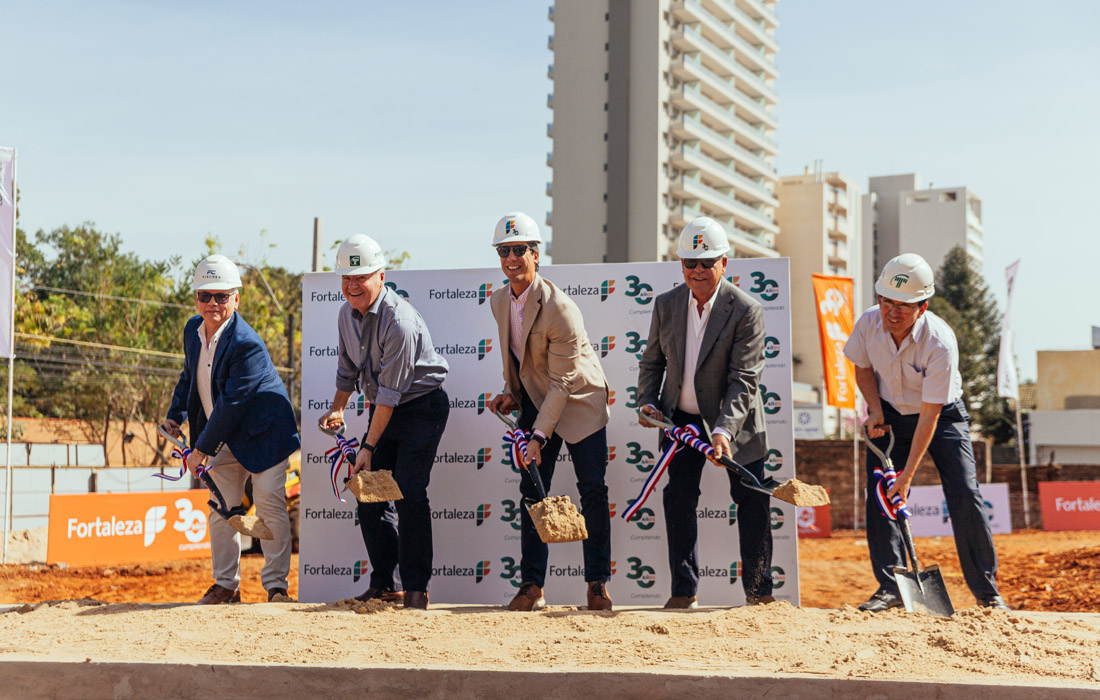 Realizan palada inicial del futuro Fortaleza Molas López