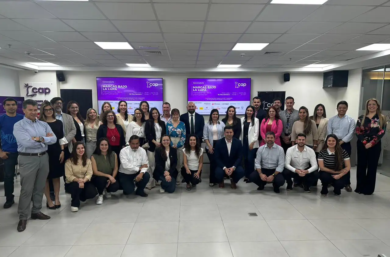 Marcas bajo la lupa: transparencia, datos y comunicación.